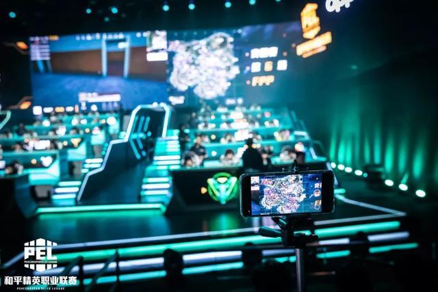 球俱乐部而 球俱乐部而