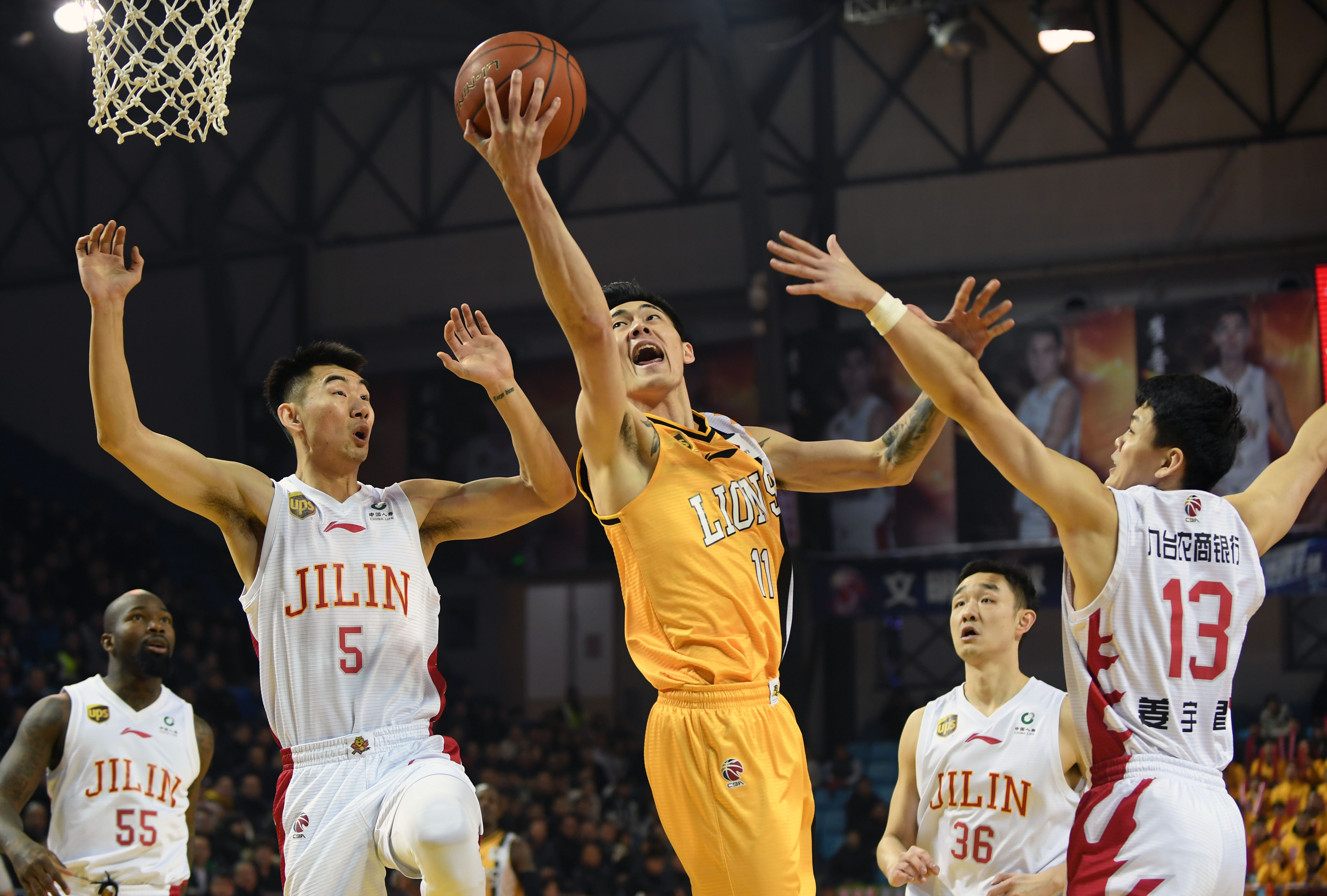 交媒体发达 交媒体发达