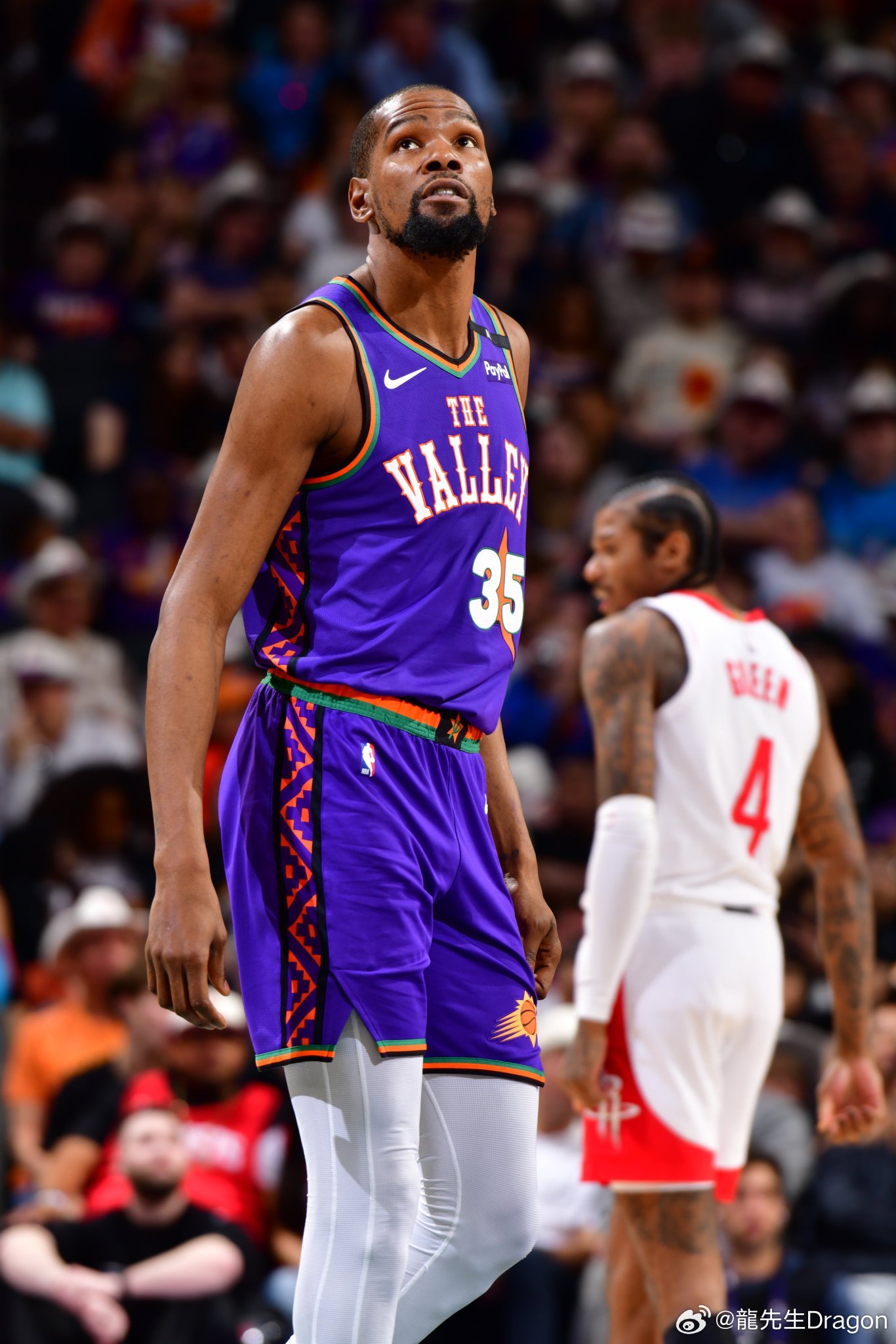 一方面由 一方面由